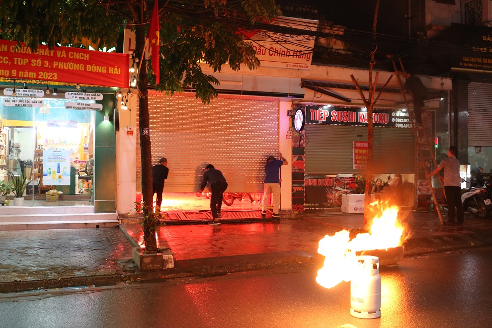 Tổ liên gia an toàn PCCC tổ dân phố số 3 phường Đông Hải, quận Lê Chân: Thực tập phương án chữa cháy và cứu nạn, cứu hộ